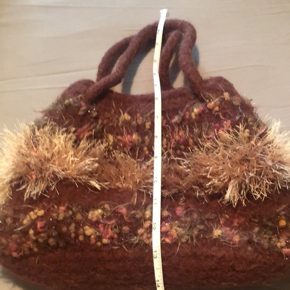 Unique Woolen Handbag - Picture 6 of 6